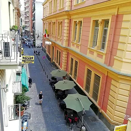 Dama Bed & Breakfast Neapol